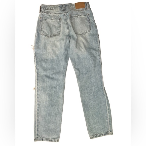 Aeropostale Mom Jean Ripped Style. Size 0. Light Blue. - Picture 2 of 3
